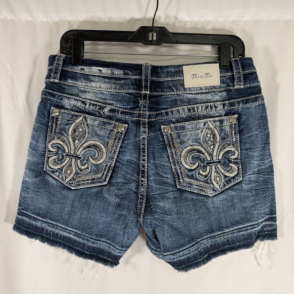 Miss Me Jean Curvy Shorts Women's 30 Dark Wash Cut Off Whiskered 4.5" Inseam - Picture 7 of 10
